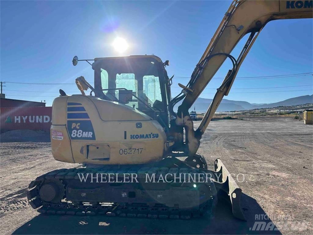 Komatsu PC88MR-10 حفارات زحافة