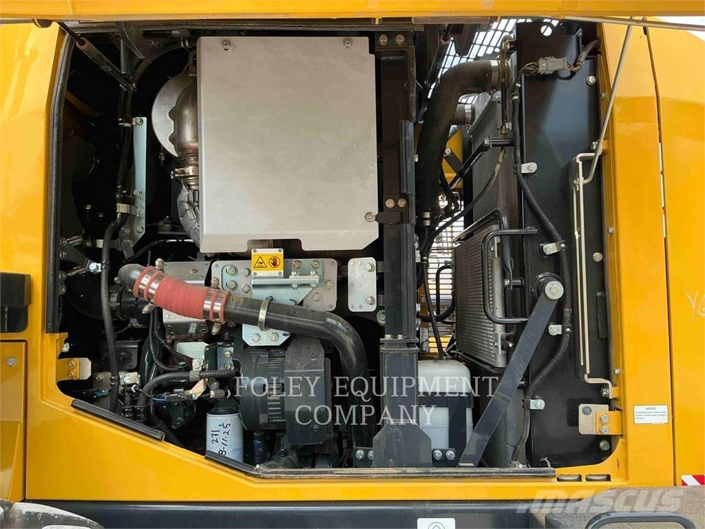 Komatsu WA200-8 لوادر بعجل