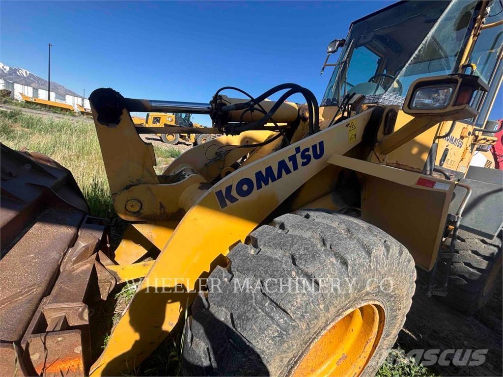 Komatsu WA250-5L لوادر بعجل