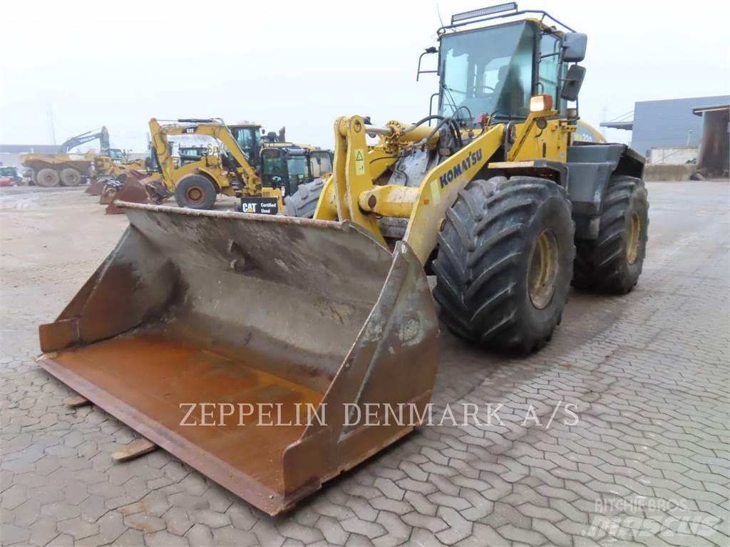 Komatsu WA320-5 لوادر بعجل