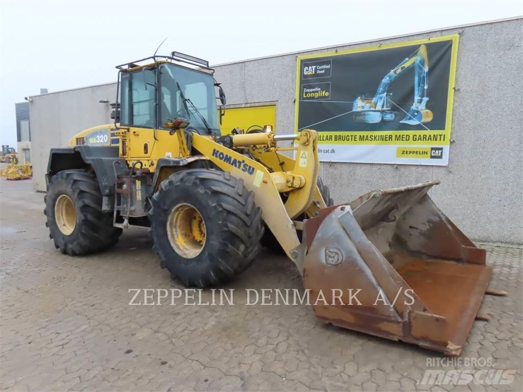 Komatsu WA320-5 لوادر بعجل