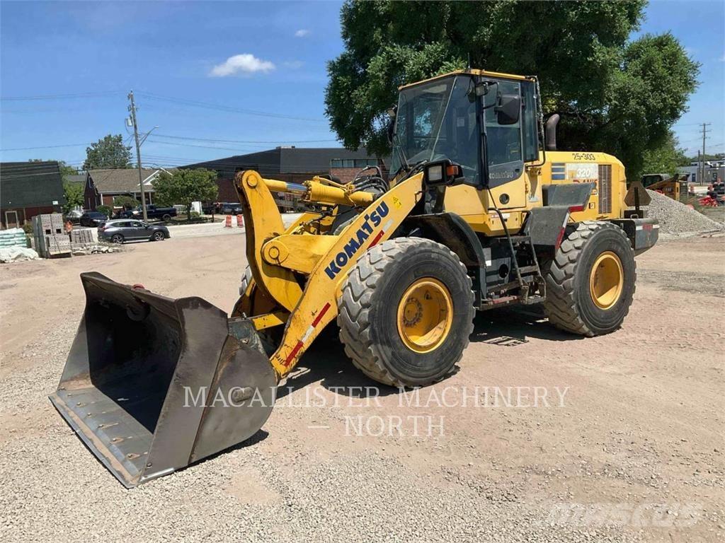 Komatsu WA320-7 لوادر بعجل