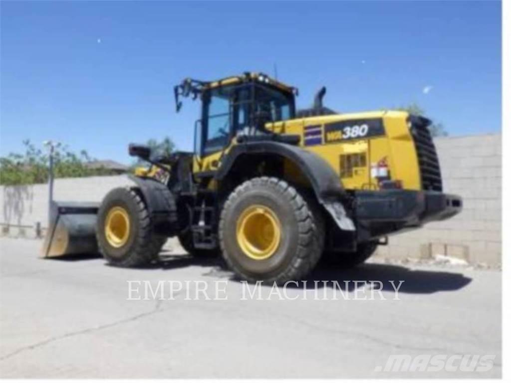 Komatsu WA380 لوادر بعجل