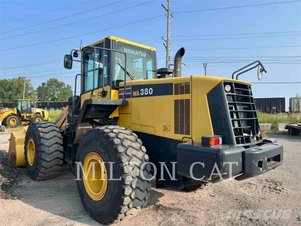 Komatsu WA380 لوادر بعجل
