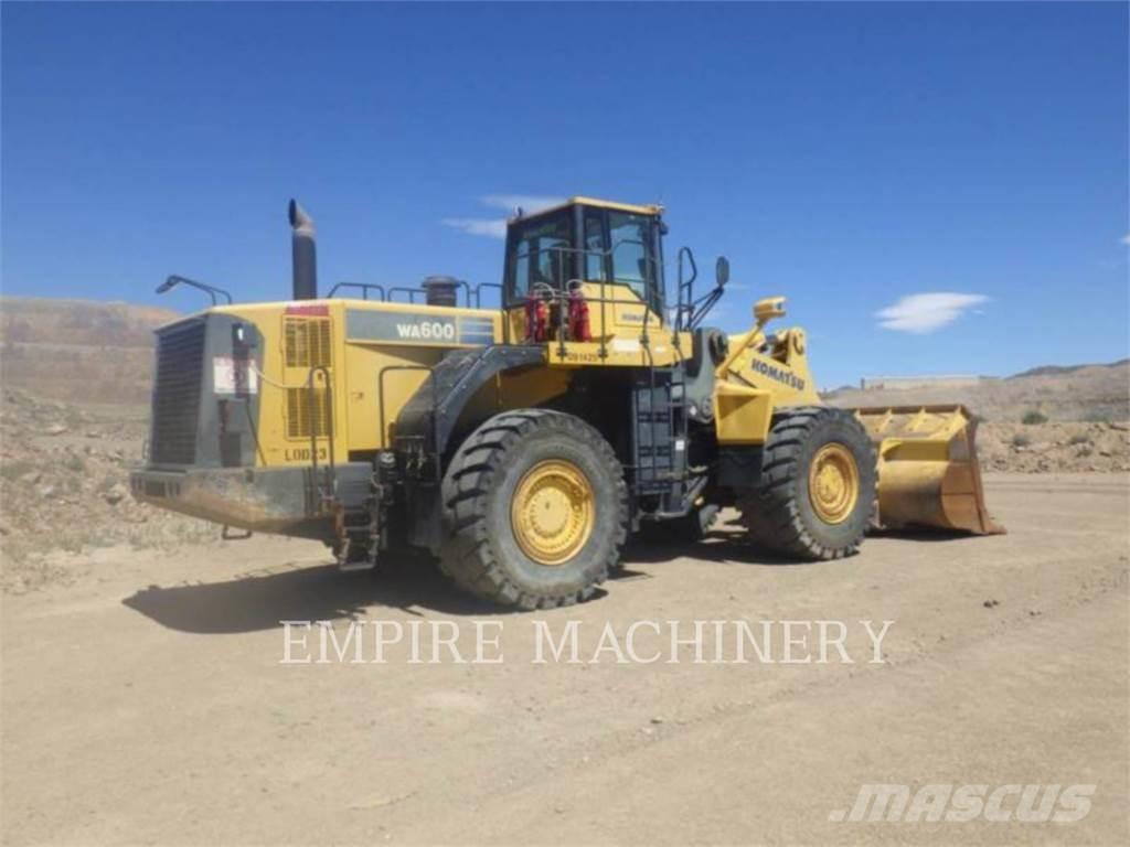 Komatsu WA600-6 لوادر بعجل