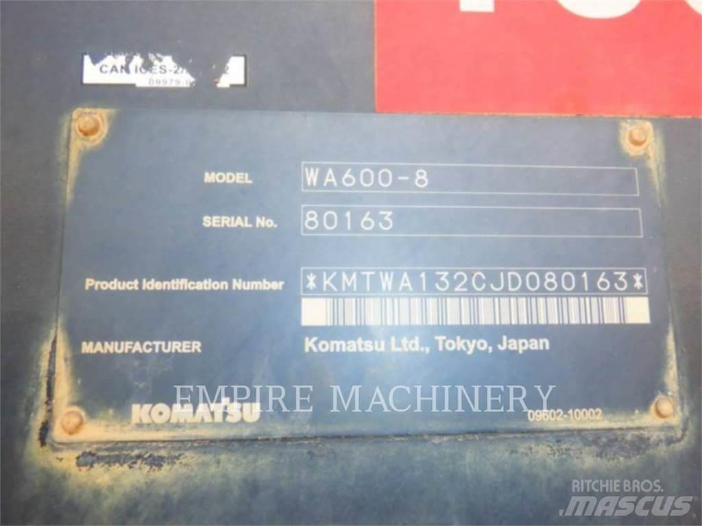 Komatsu WA600-8 لوادر بعجل