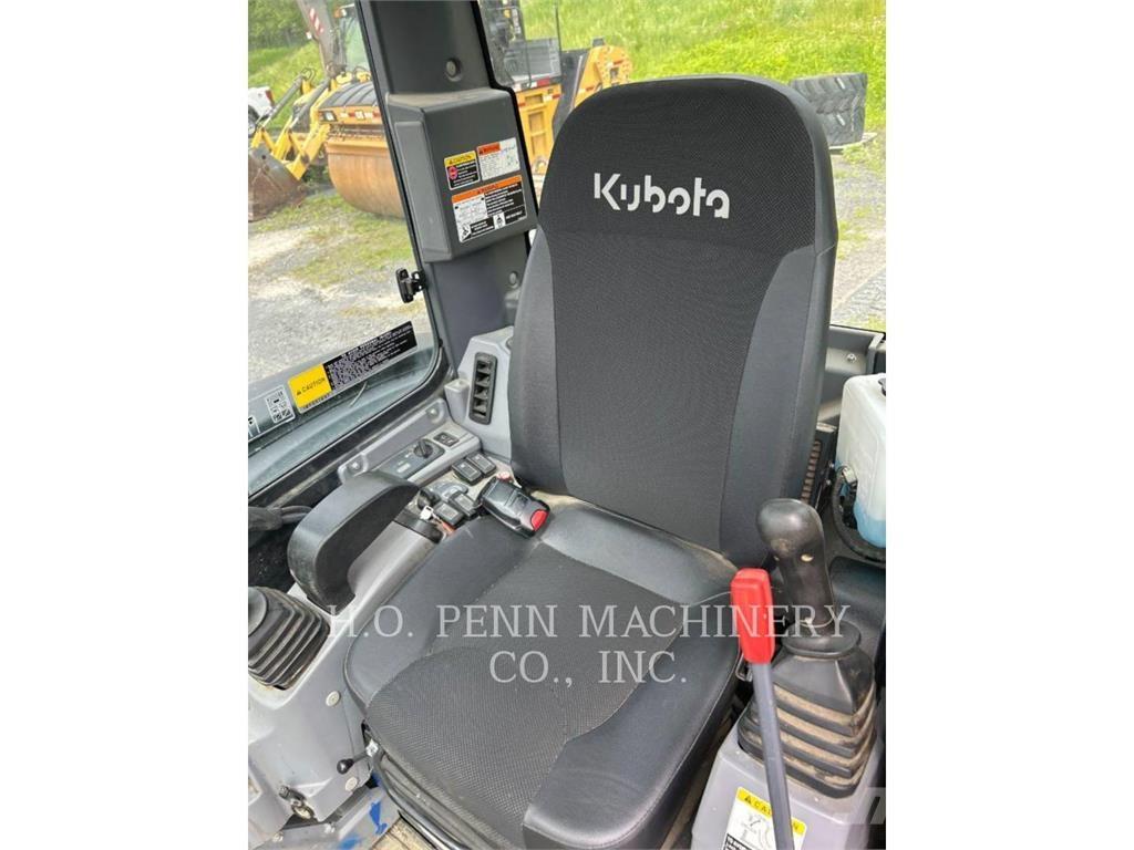 Kubota KX040 حفارات زحافة