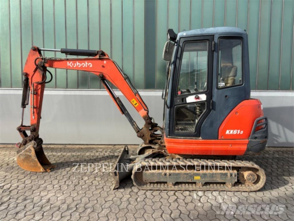 Kubota KX61-3 حفارات زحافة