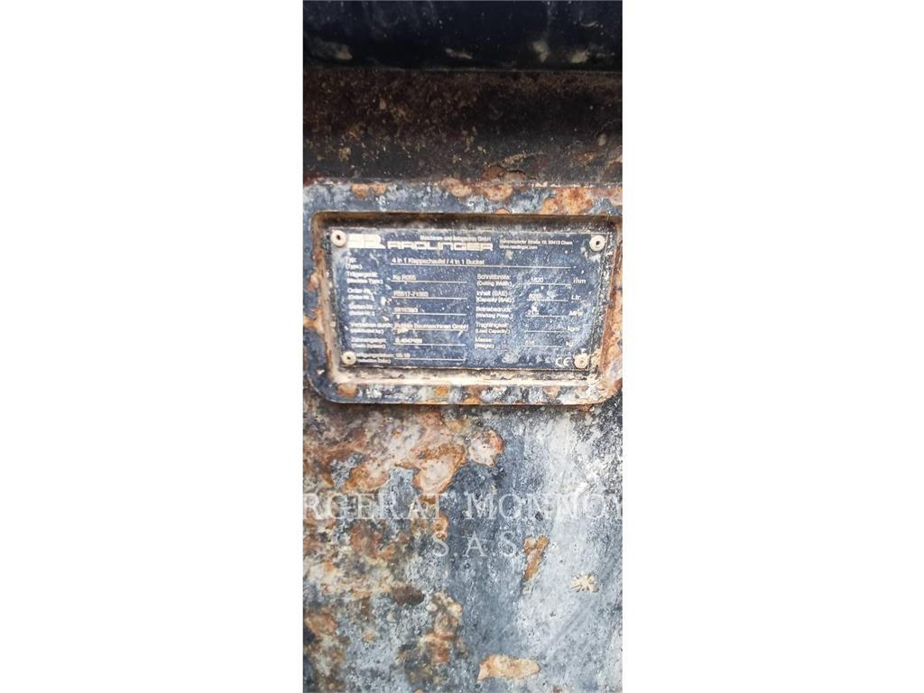 Kubota R065 لوادر بعجل