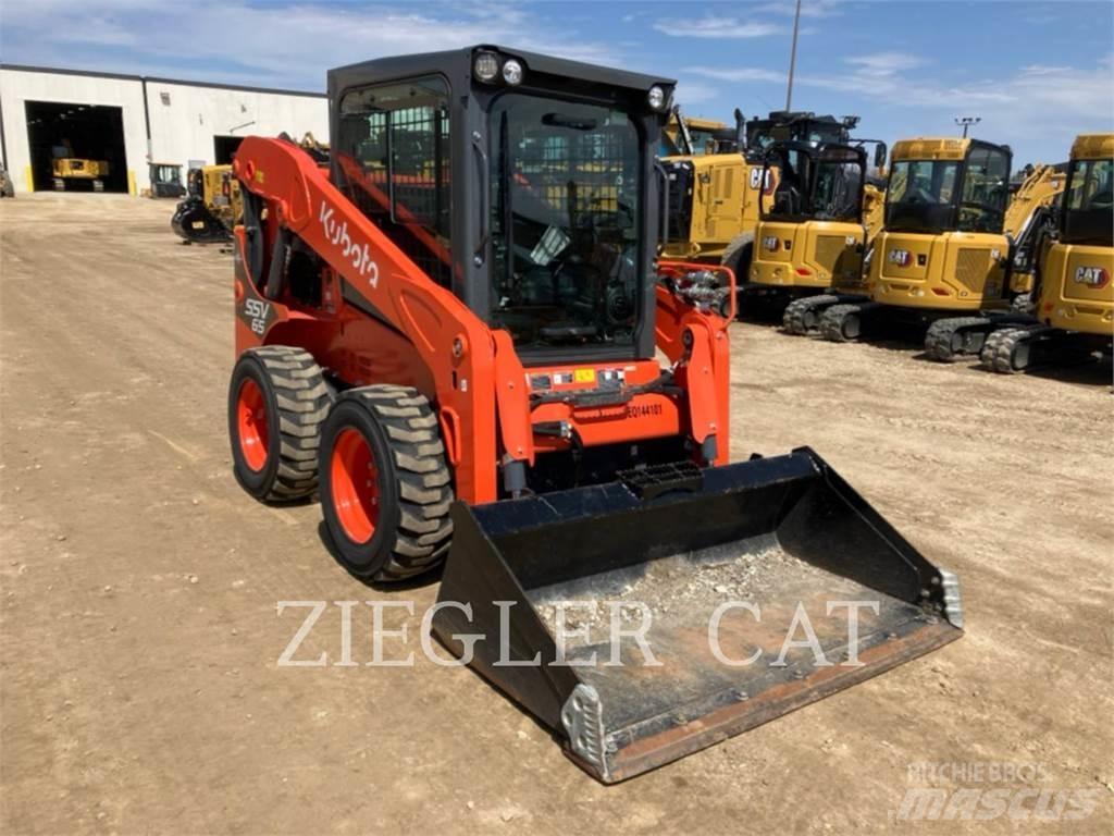 Kubota SSV65 لوادر انزلاقية التوجيه