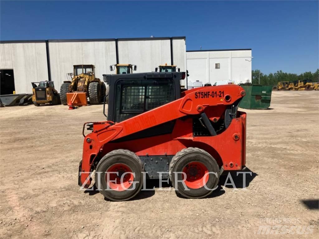 Kubota SSV75 لوادر انزلاقية التوجيه