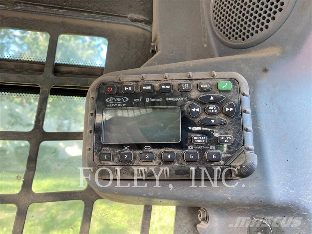 Kubota SSV75 لوادر انزلاقية التوجيه