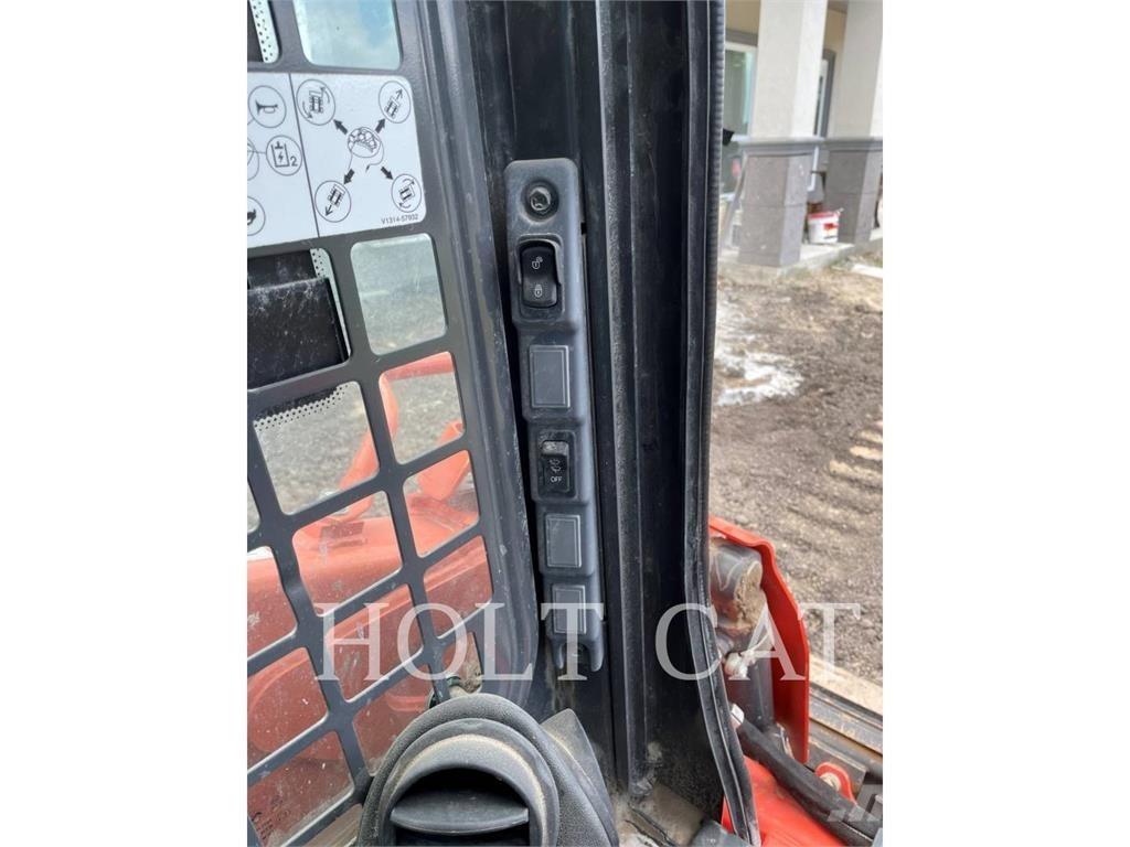Kubota SSV75 لوادر انزلاقية التوجيه