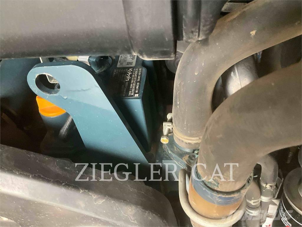 Kubota SSV75 لوادر انزلاقية التوجيه