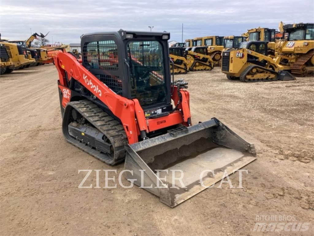 Kubota SVL65-2 لوادر زحافة