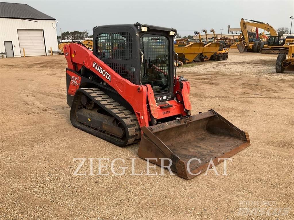 Kubota SVL75 لوادر زحافة
