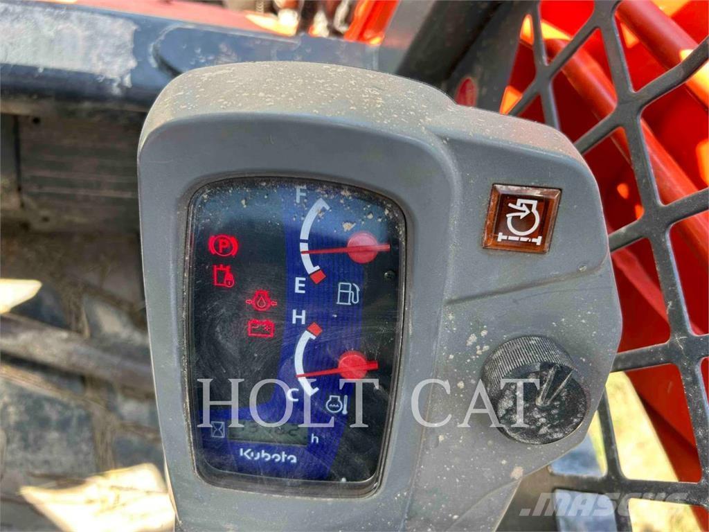 Kubota SVL75-2 لوادر زحافة