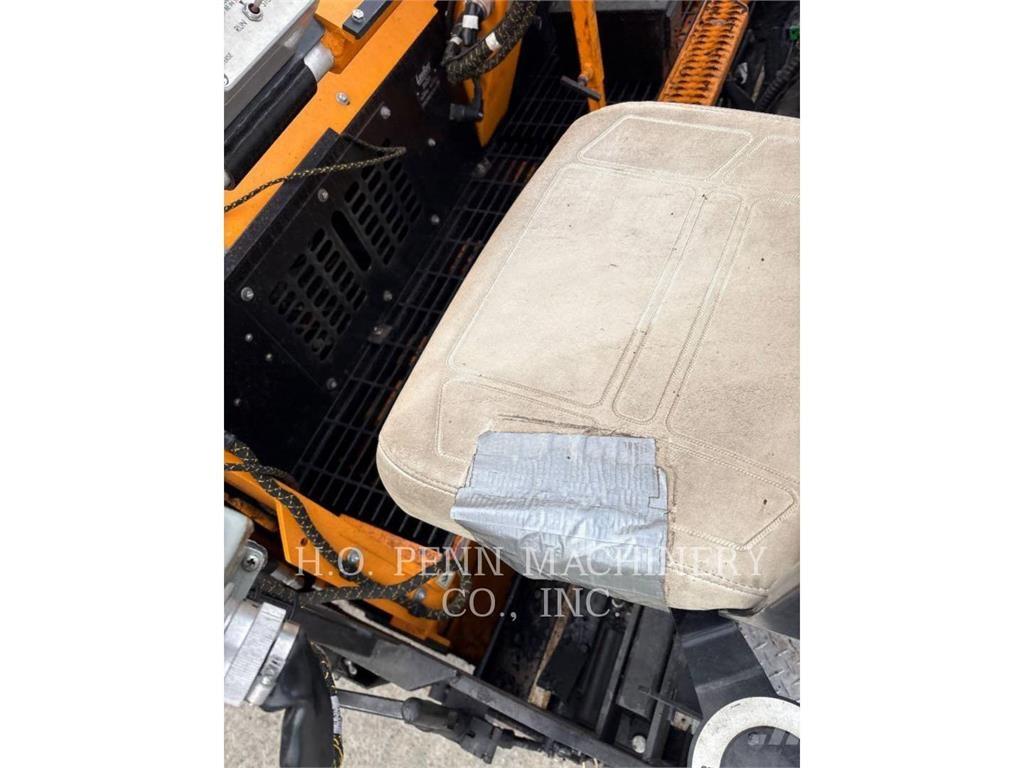 LeeBoy 8520 معدات السفلتة