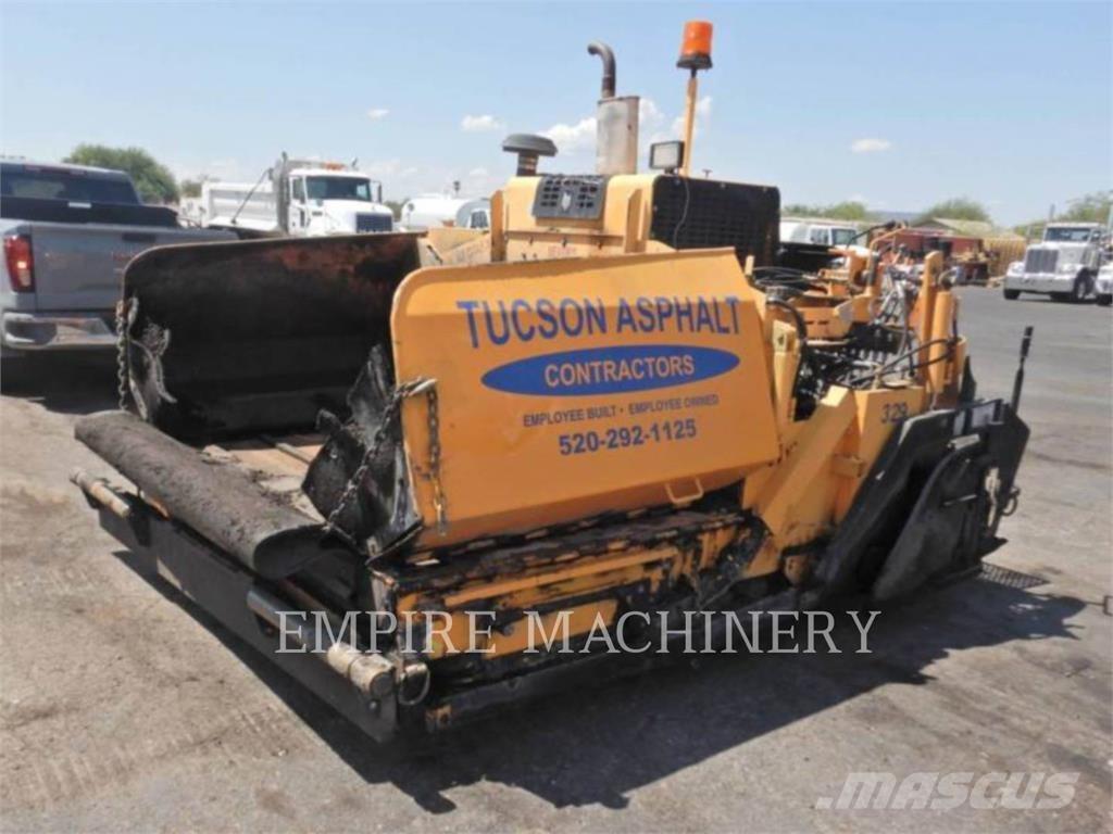 LeeBoy L8500B معدات السفلتة