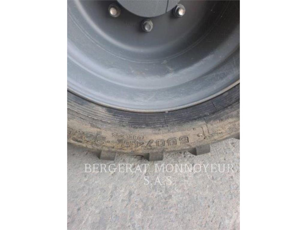 Liebherr A913 حفارات بعجل