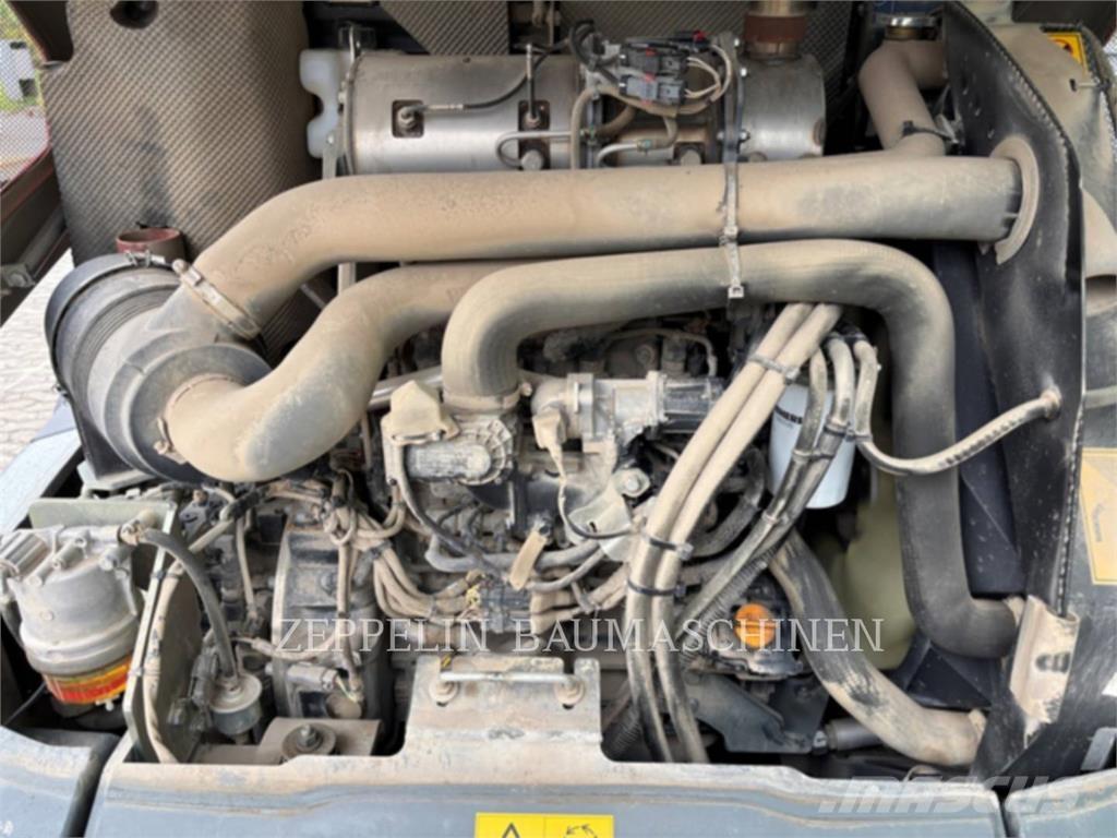 Liebherr L506 لوادر بعجل