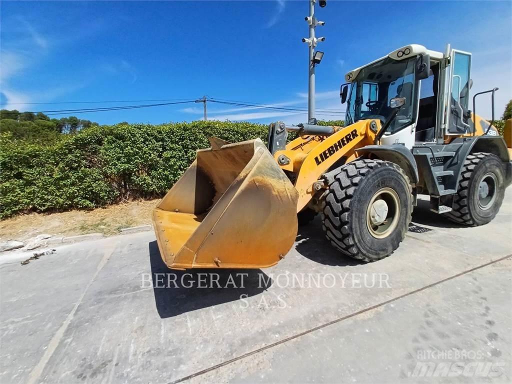 Liebherr L538 لوادر بعجل
