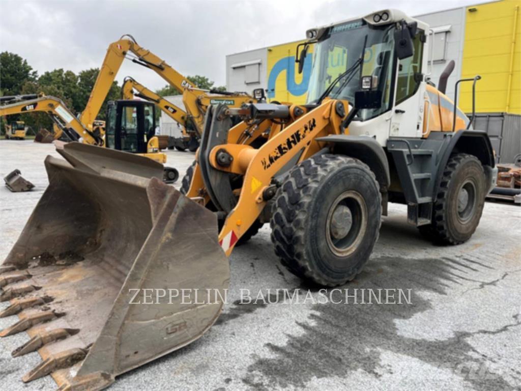 Liebherr L546 لوادر بعجل