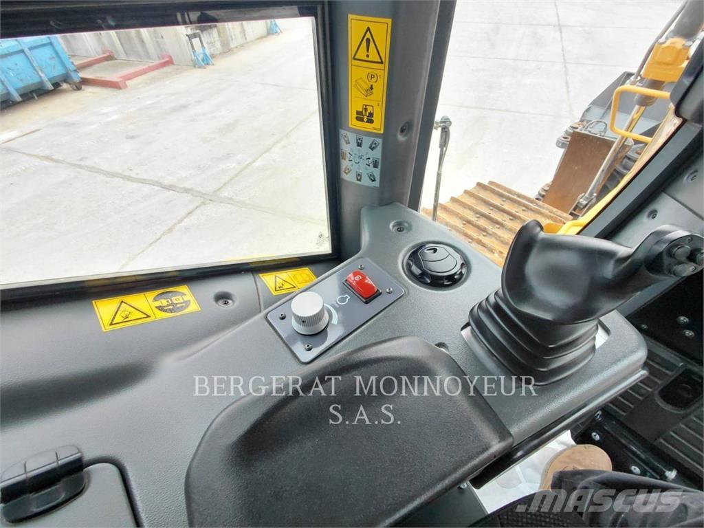 Liebherr PR736 05LGP بلدوزرات مجنزرة