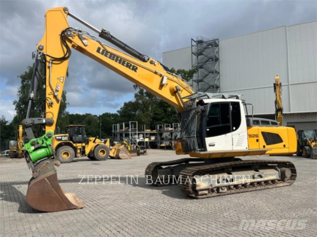 Liebherr R926 حفارات زحافة