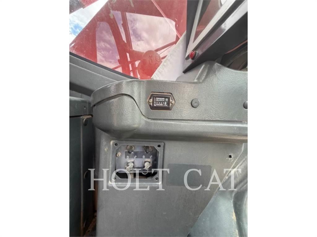 Manitowoc 11000-1 رافعات صالحة لكل أنواع الطرق