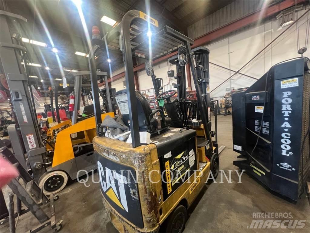 MCFA E3500-AC شاحنات ذات رافعات شوكية - أخرى