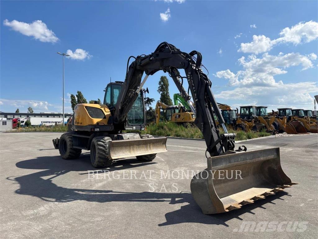 Mecalac 714MW حفارات بعجل