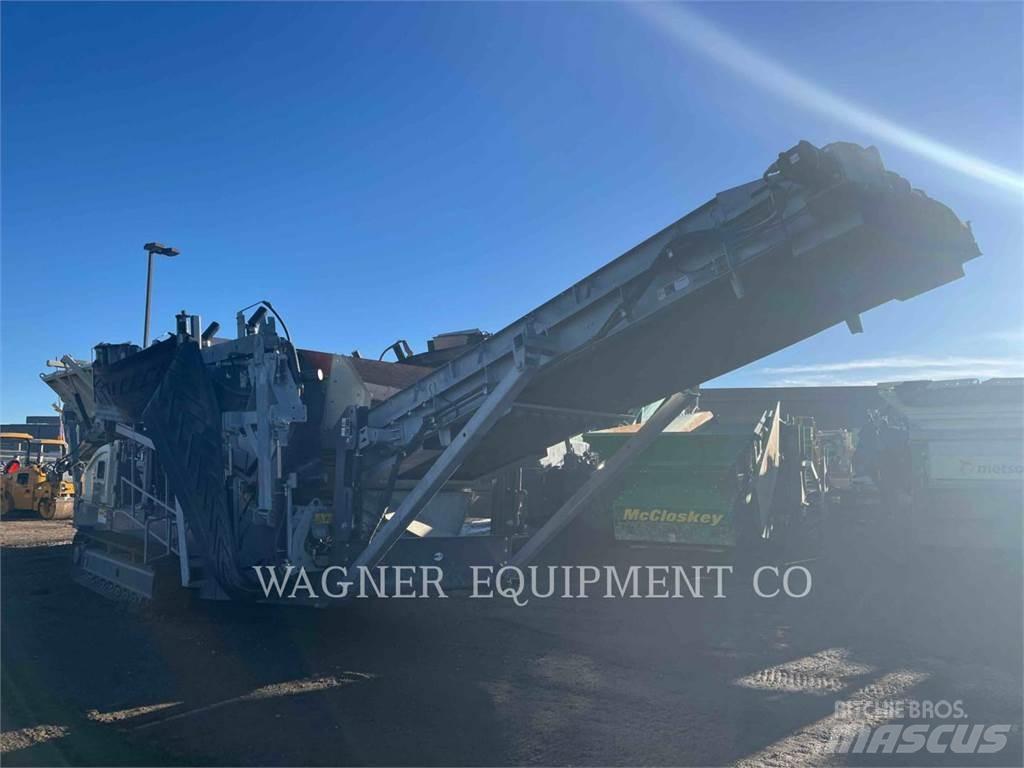 Metso ST2.8 الكسارات المتنقلة