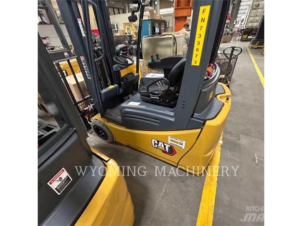 Mitsubishi 2ET4000 شاحنات ذات رافعات شوكية تعمل بالكهرباء