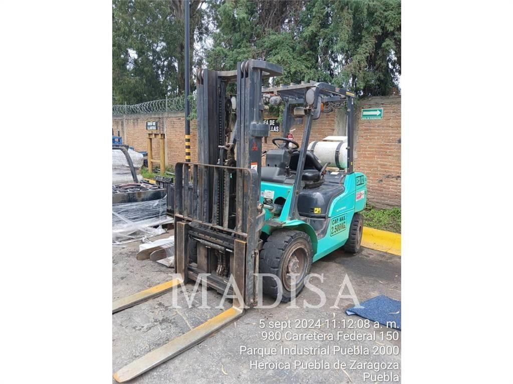 Mitsubishi FG30N-LP شاحنات ذات رافعات شوكية - أخرى