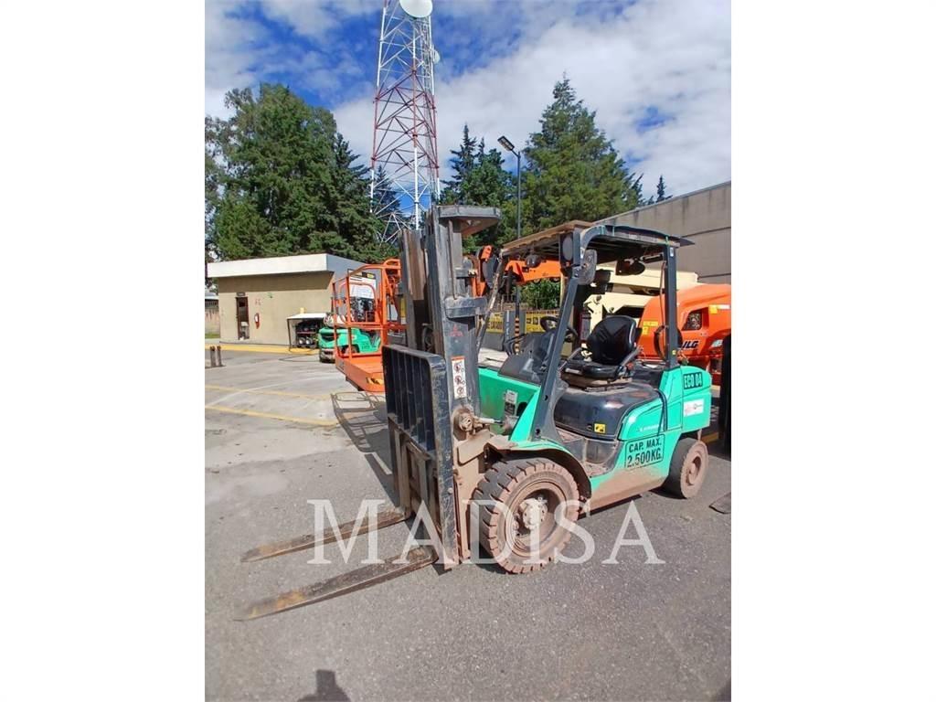 Mitsubishi FG30N-LP شاحنات ذات رافعات شوكية - أخرى