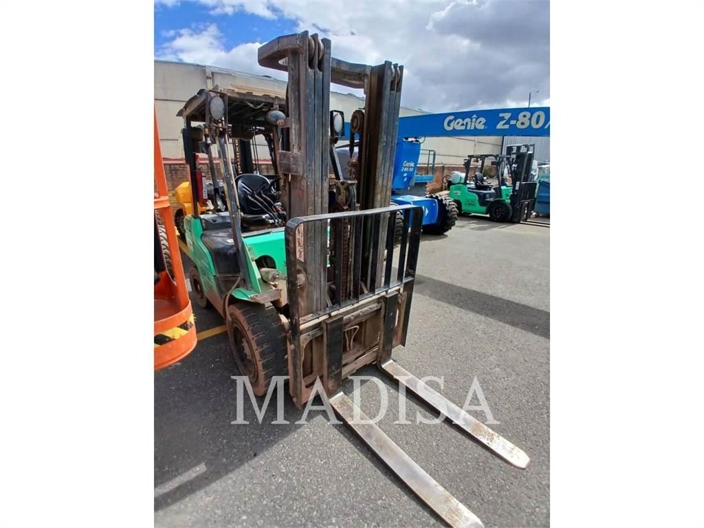 Mitsubishi FG30N-LP شاحنات ذات رافعات شوكية - أخرى