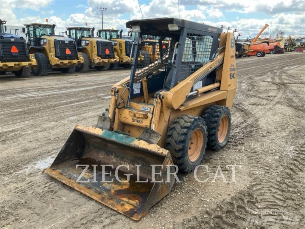 New Holland 1840 لوادر انزلاقية التوجيه
