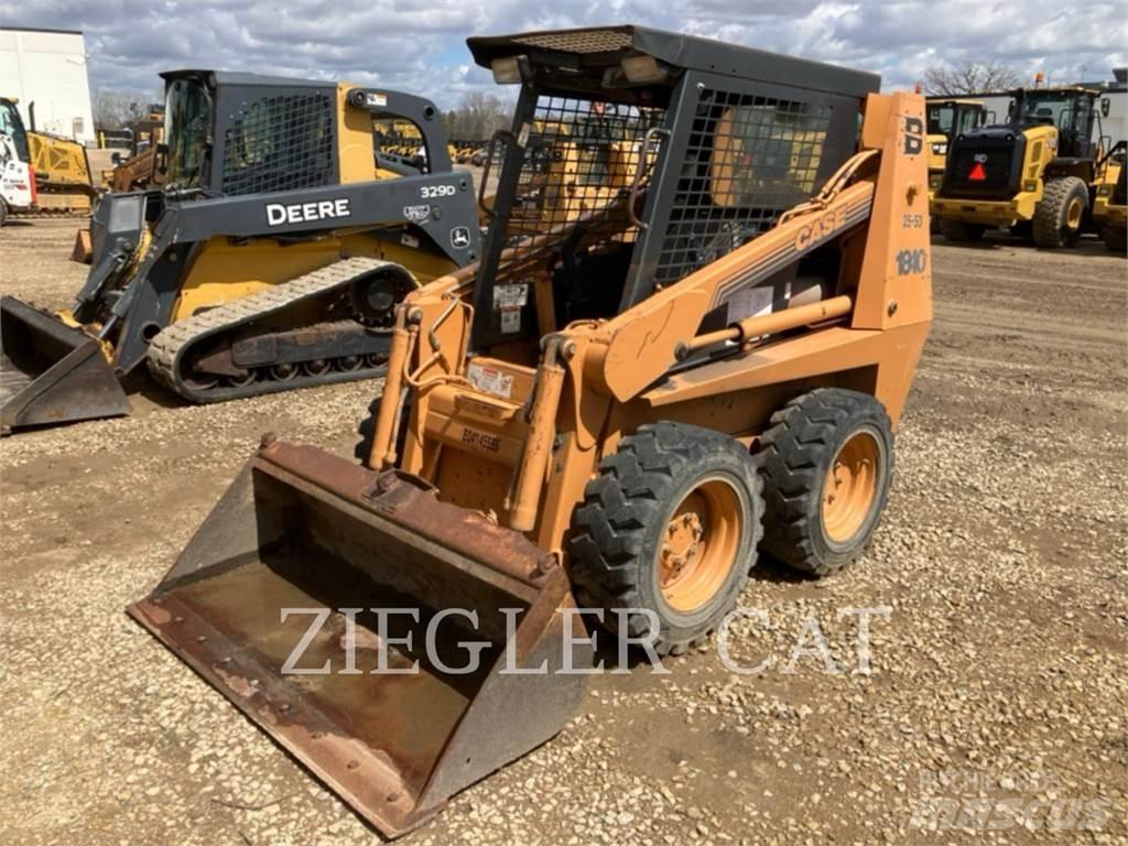 New Holland 1840 لوادر انزلاقية التوجيه