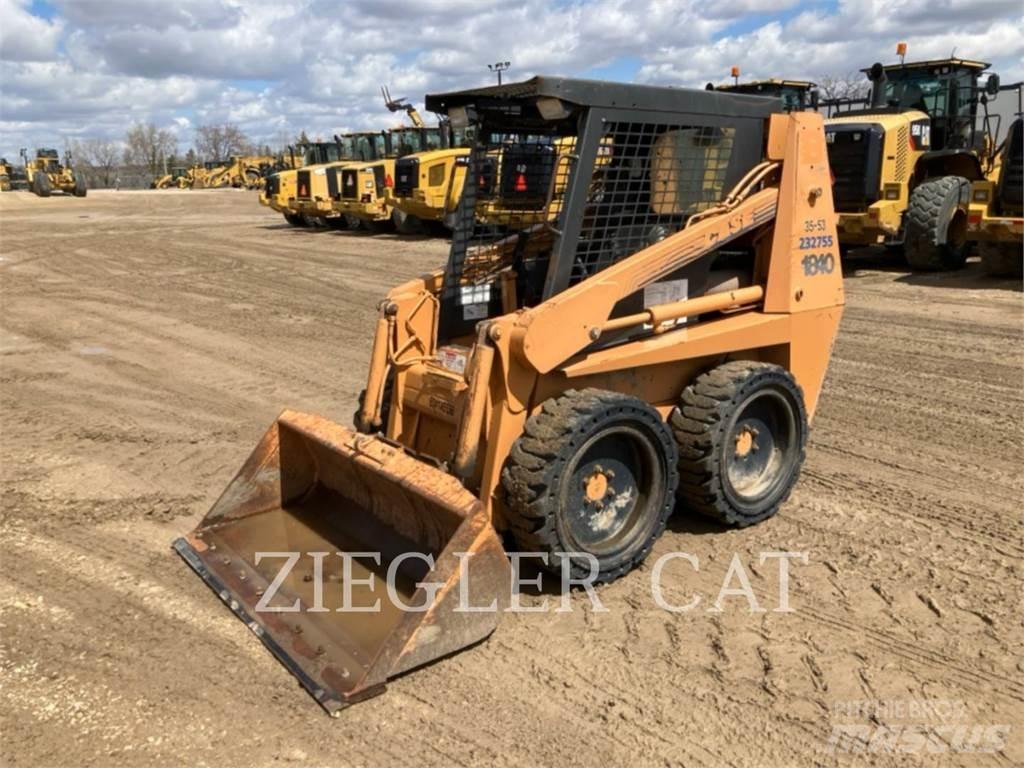 New Holland 1840 لوادر انزلاقية التوجيه