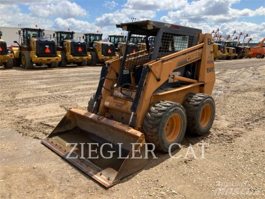 New Holland 1845 لوادر انزلاقية التوجيه