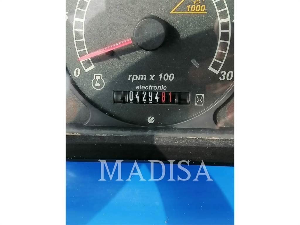 New Holland 7610S 2WD الجرارات