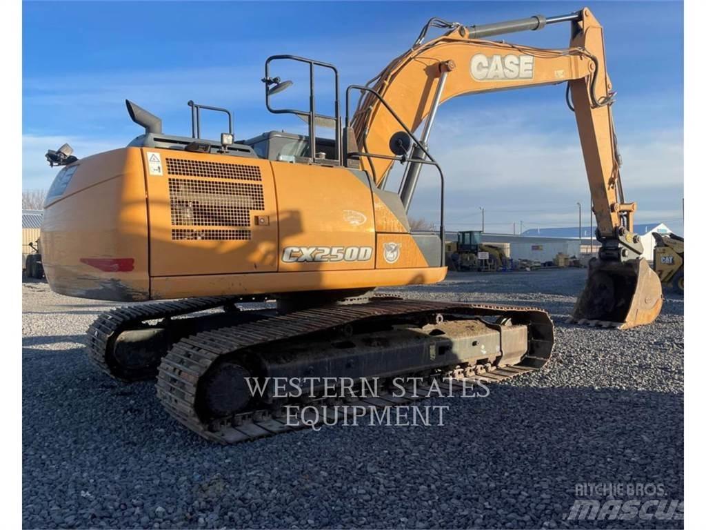 New Holland CX250D حفارات زحافة