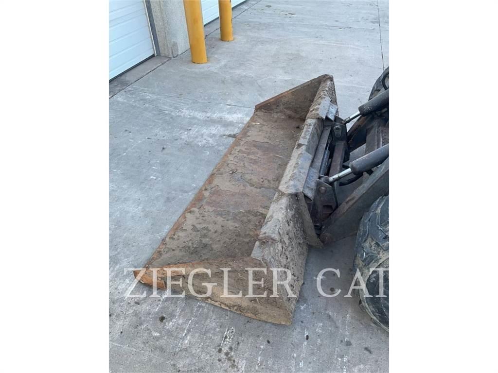 New Holland LS190 لوادر انزلاقية التوجيه