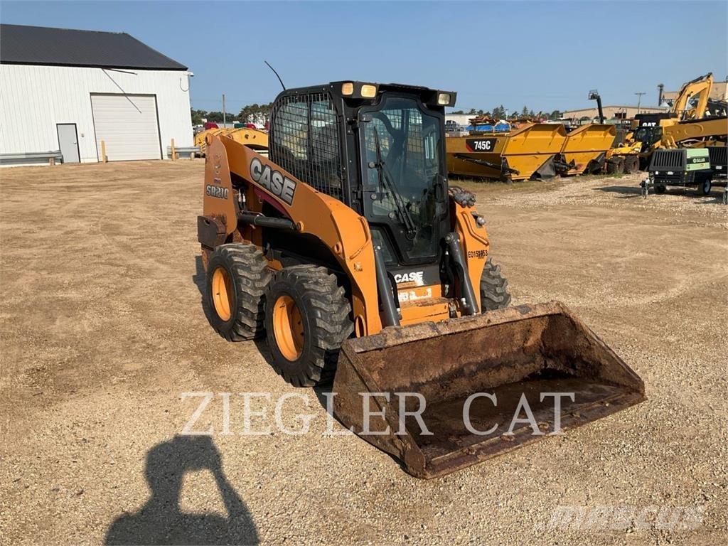 New Holland SR210 لوادر انزلاقية التوجيه