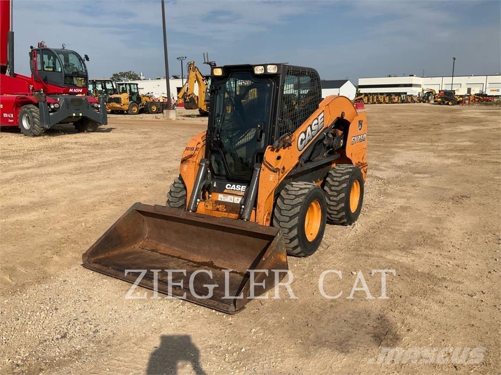 New Holland SV250 لوادر انزلاقية التوجيه