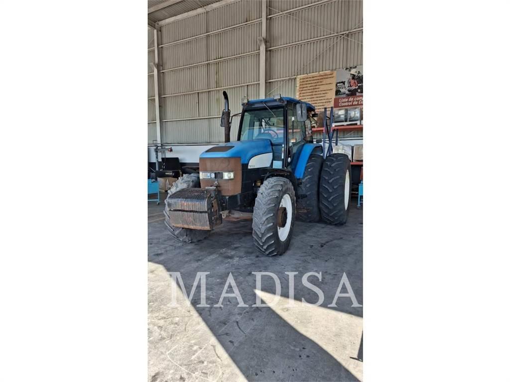 New Holland TM7030 الجرارات