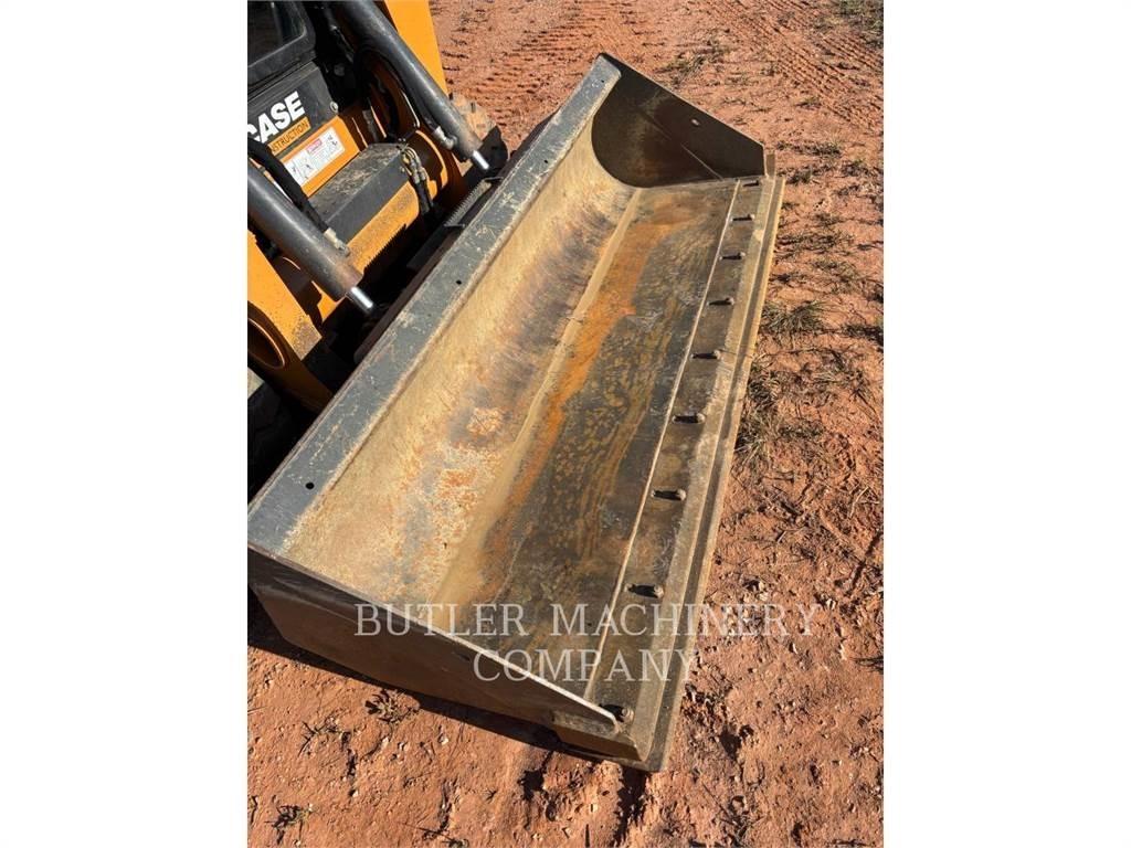 New Holland TV450B لوادر زحافة