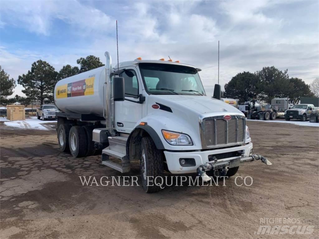 Peterbilt 4000G 548 صهاريج مياه