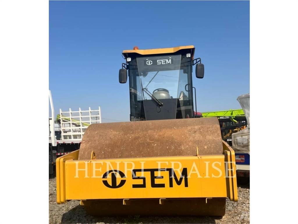 SEM MACHINERY 510 ضاغطات التربة